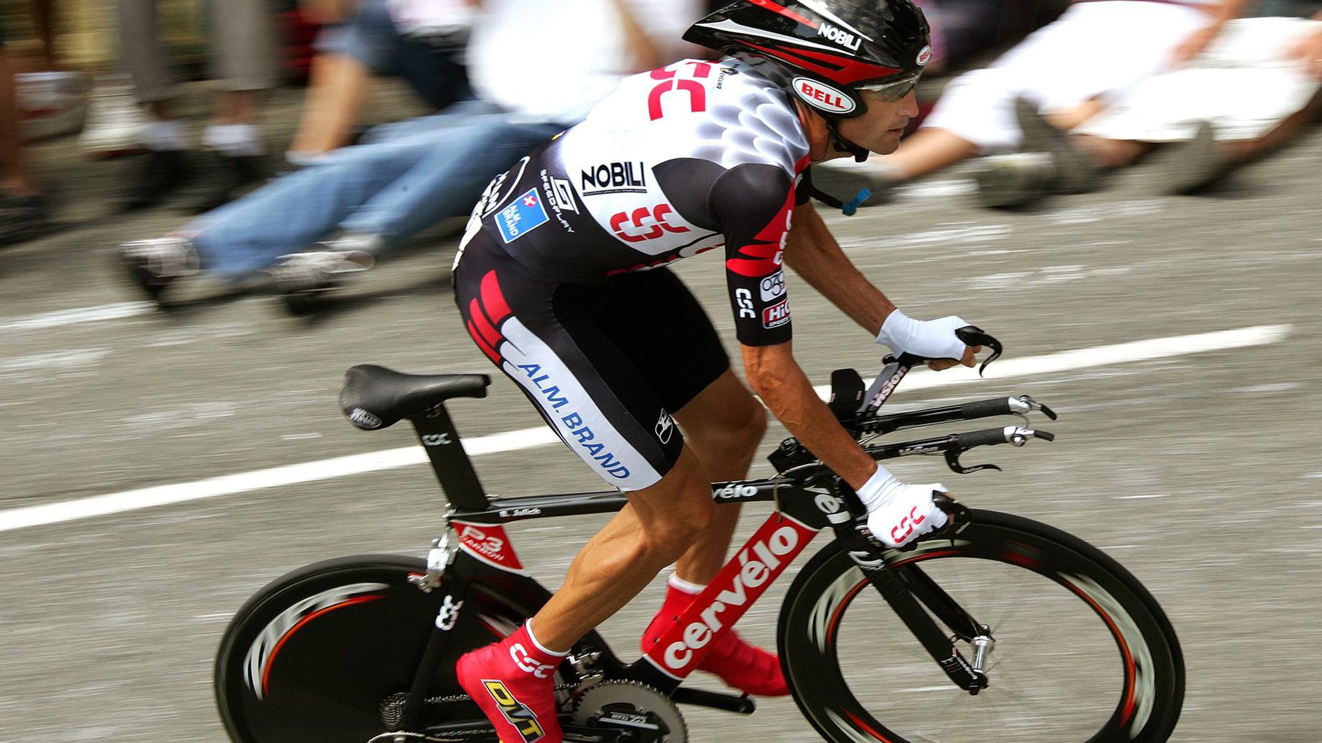 _激励青少年：名人网球DIY教学视频火热推出_，网球教学视频入门单人