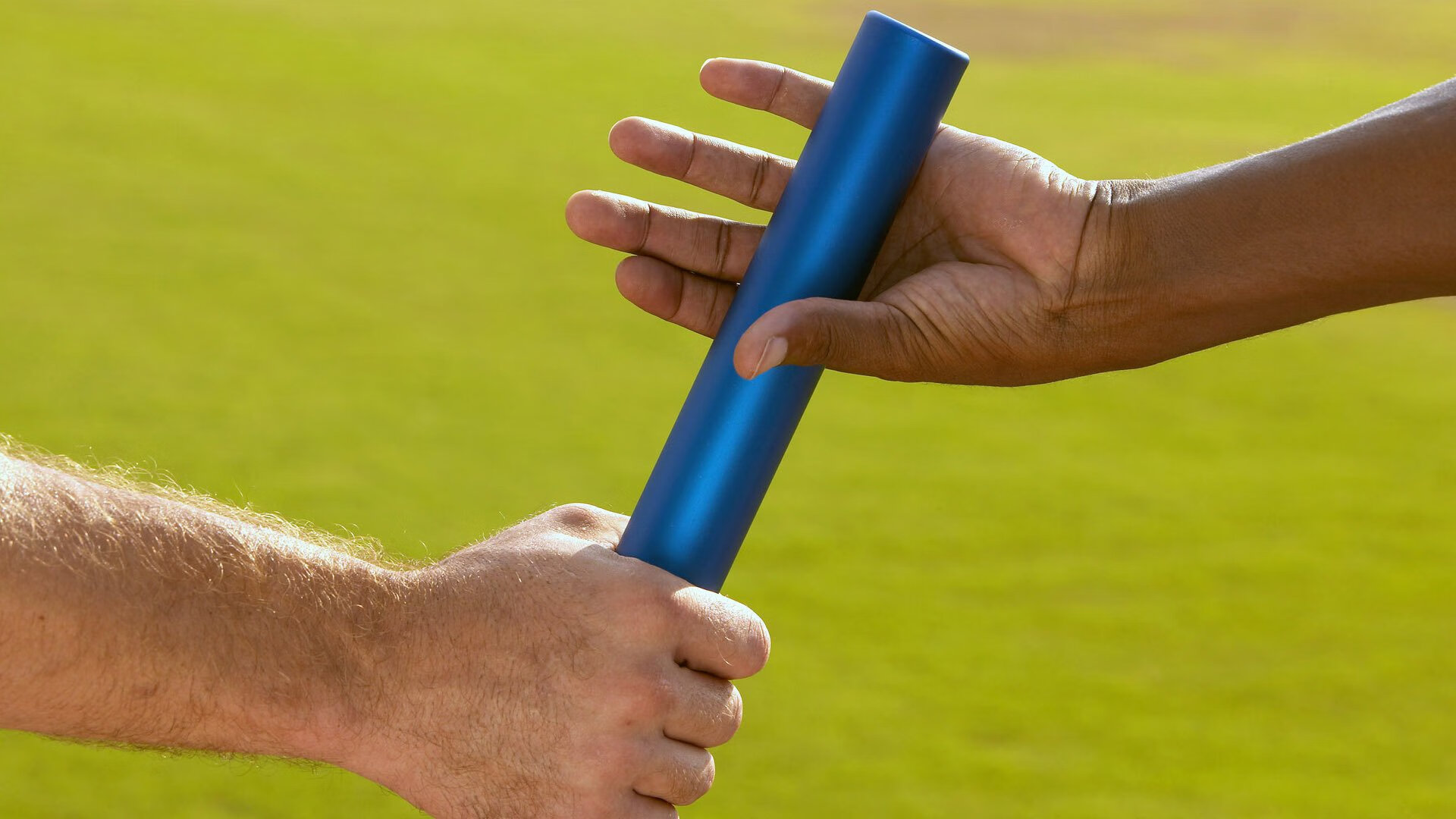 九游娱乐网站体验棒-球迷热议：今年总冠军归属谁？，2021今年总冠军是哪个球队