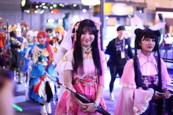 电竞Cosplay大赛：神还原角色引爆社交网络