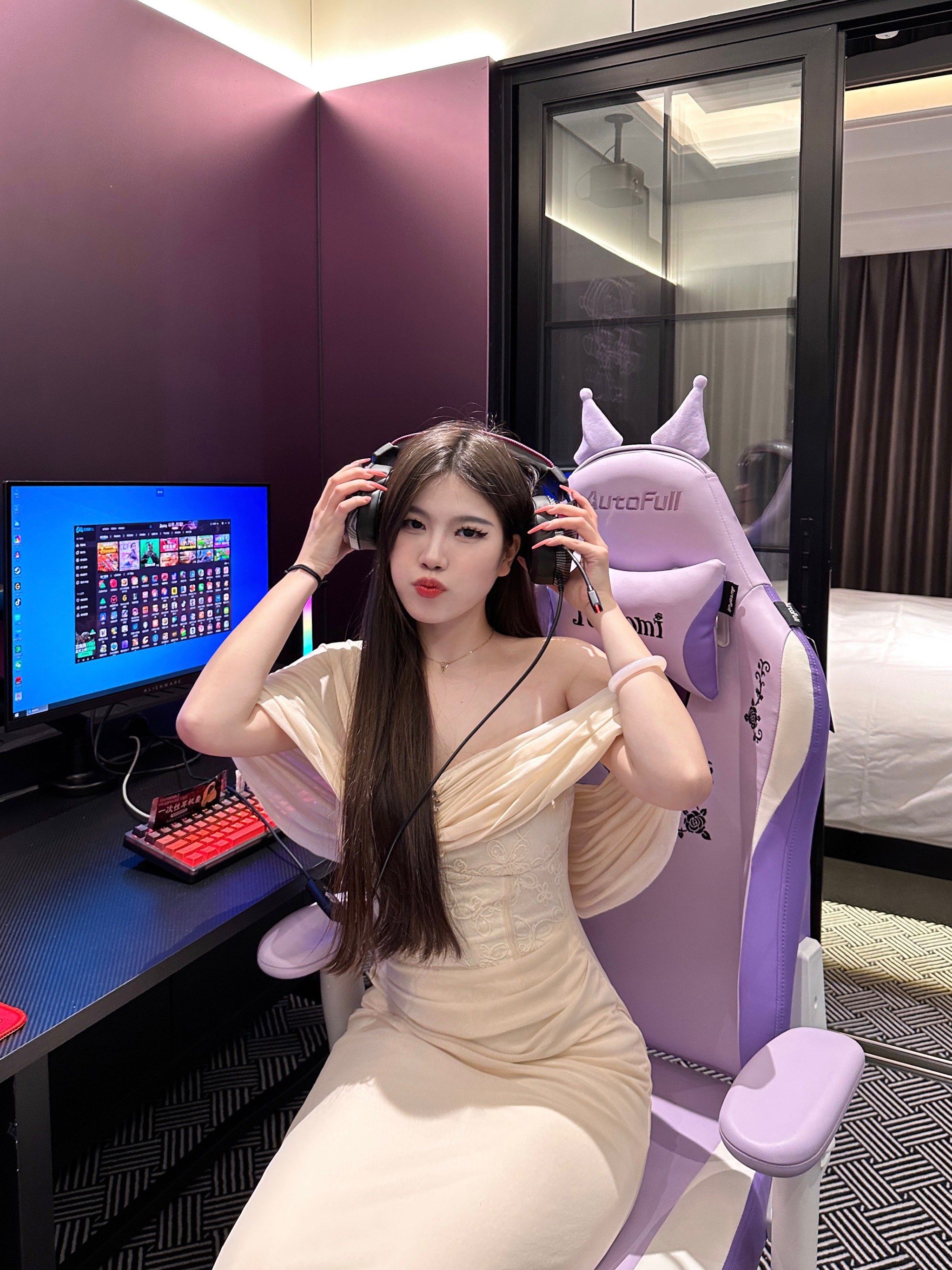 九游体育官网-女生在电竞圈崛起？实力说话！